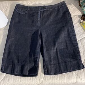 Jones New York NWT Signature Women's Navy Bermuda Stretch Shorts  6P